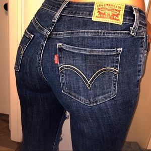 Skinny distressed jeans